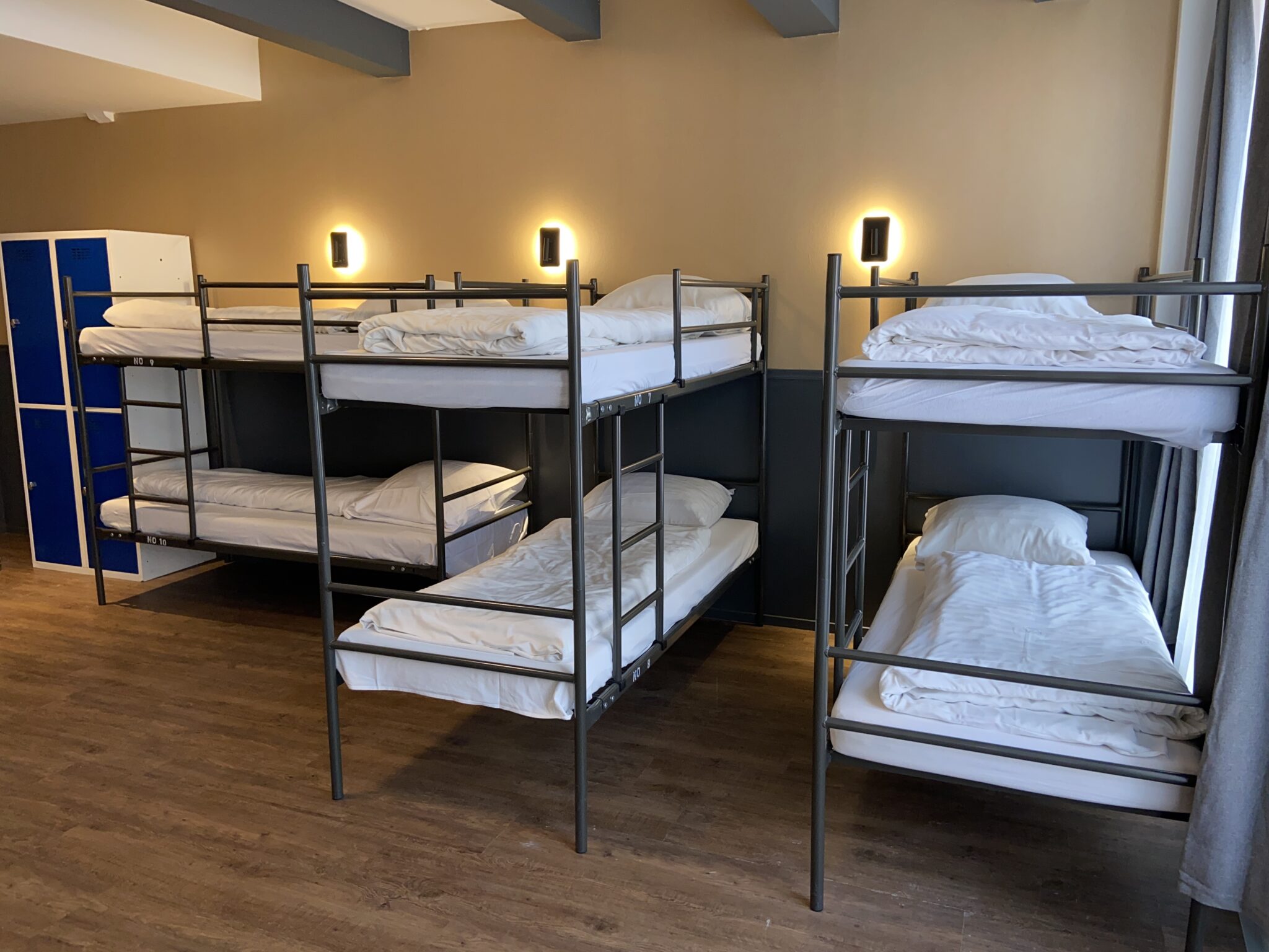 10 Person Room